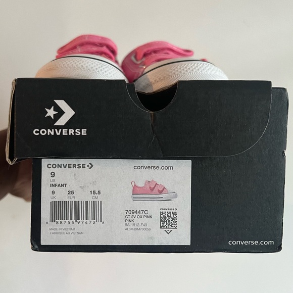 Converse Chuck Taylor Ox (BNIB) - Picture 6 of 8